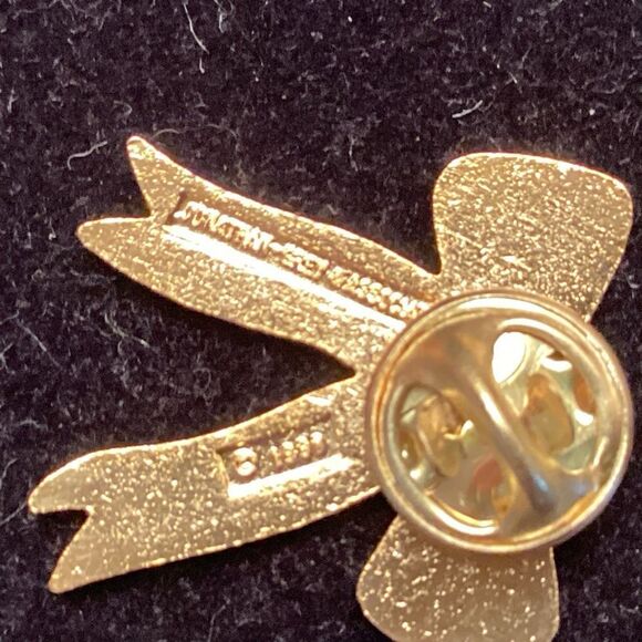 Desert Storm Yellow Ribbon Goldtone Pin - Picture 5 of 5